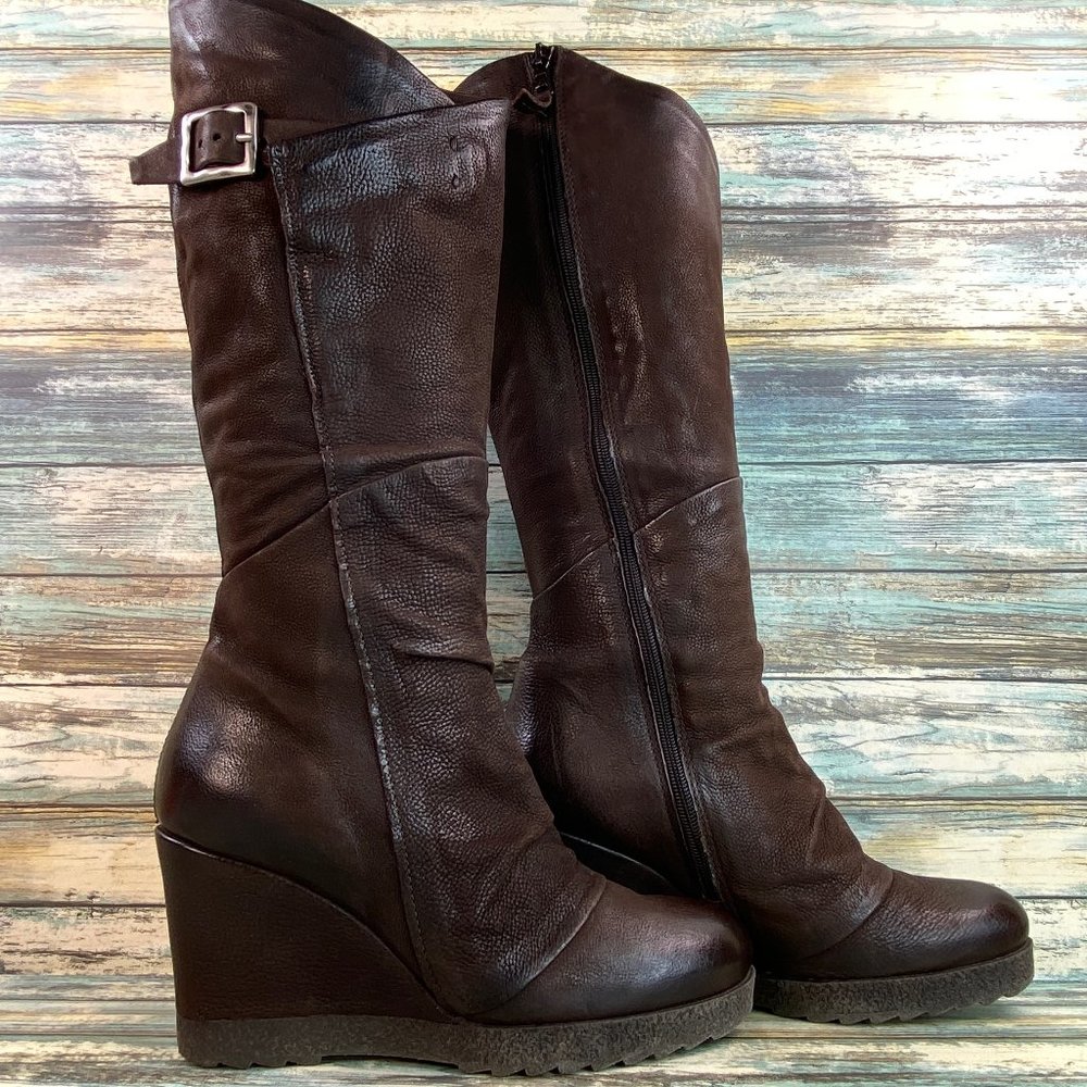 Miz Mooz Nifty Womens Size 7.5-8 Brown Leather Knee High Boot Wedge Heel Zip Up